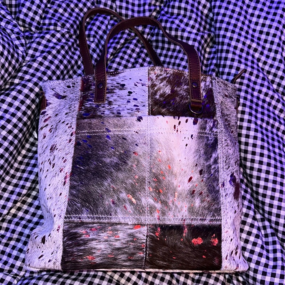 American darling leather tote